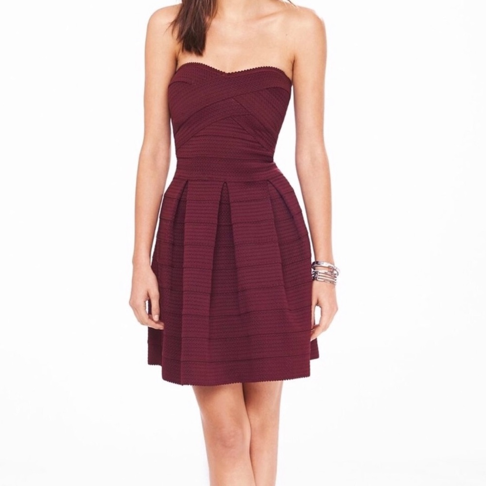 Express mini, strapless, sweetheart-neckline, fit and flare wrap dress, small.
